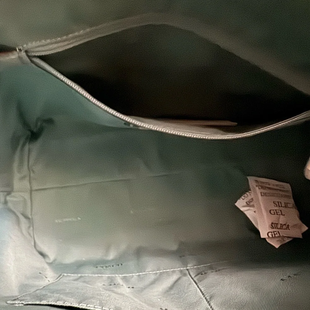 Brand New Coach Pebbled Leather Taylor Tote - SV/Marine - Picture 9 of 9